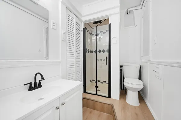 $2,245 | 319 5th Street, Unit 1, Union City, NJ 07087