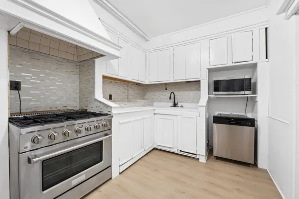 $2,245 | 319 5th Street, Unit 1, Union City, NJ 07087