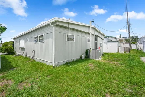 a house view with a outdoor space