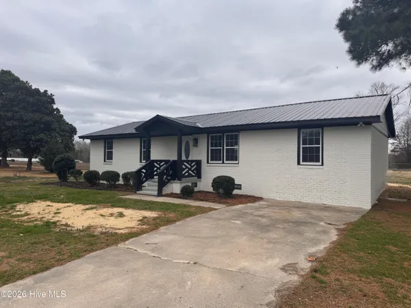 $259,900 | 19016 Highway 64, Williamston, NC 27892