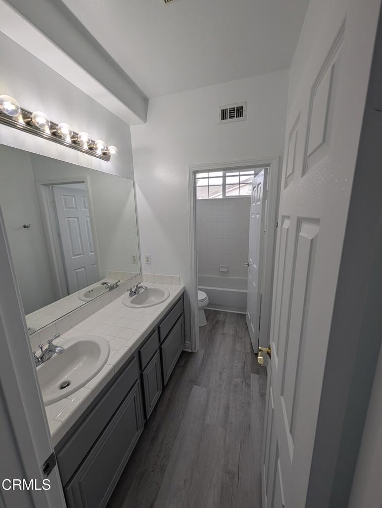 417 Spring Park Road Camarillo, CA 93012 - Photo 10 of 11