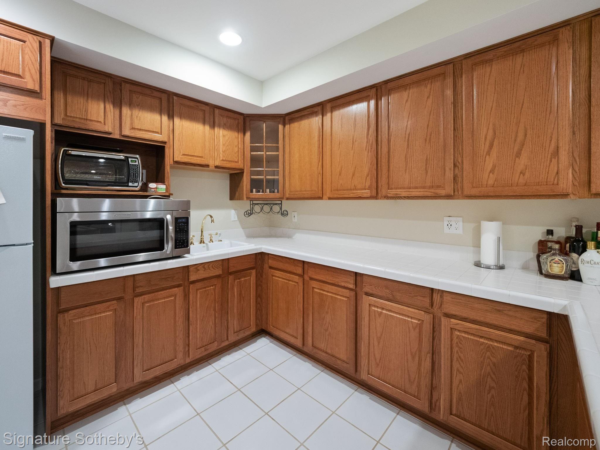 2085 Mapleridge Road Rochester, MI 48309 - Photo 53 of 58 67-web-or-mls-P3966149.jpg