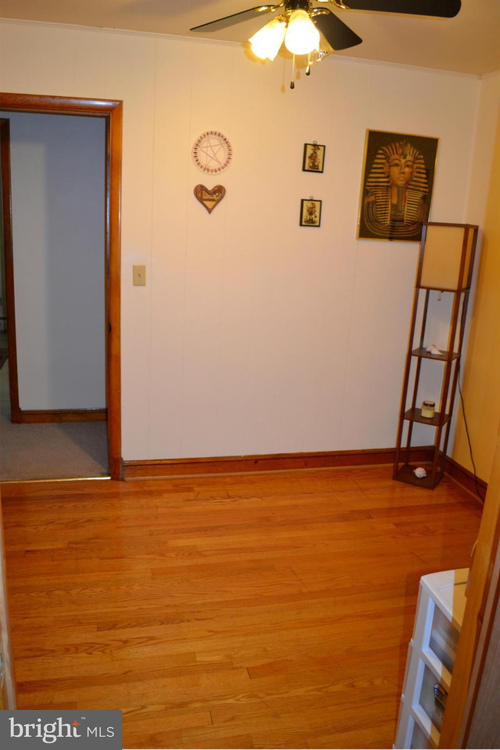 506 Prospect Road Mount Airy, MD 21771 - Photo 11 of 16 Interior (General)