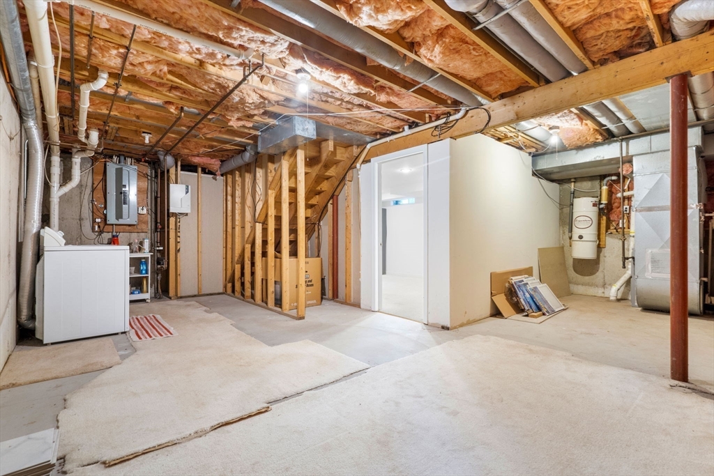 58 Meadowood Road North Andover, MA 01845 - Photo 29 of 31 a view of a room with gym equipment