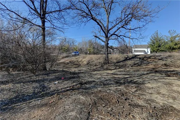 $235,000 | 2701 Northwest 68th Street, Kansas City, MO 64151