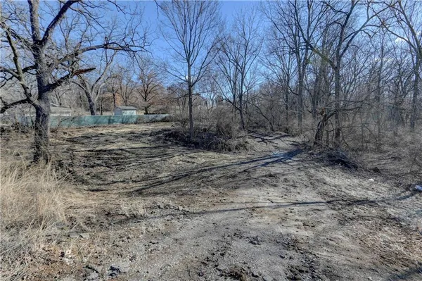 $235,000 | 2701 Northwest 68th Street, Kansas City, MO 64151