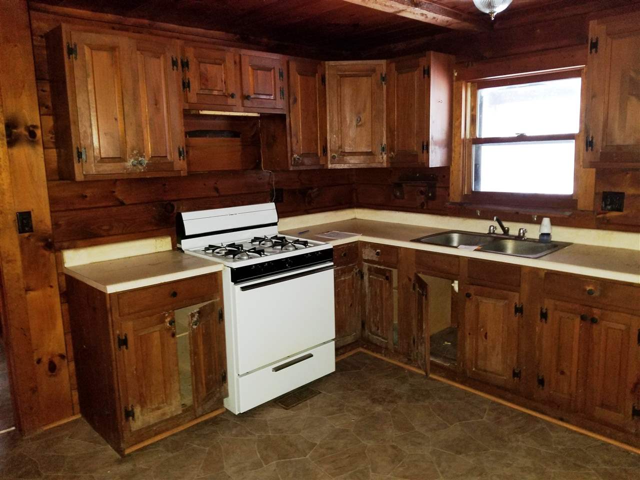 761 Faraway Road Dalton, NH 03598 - Photo 3 of 25