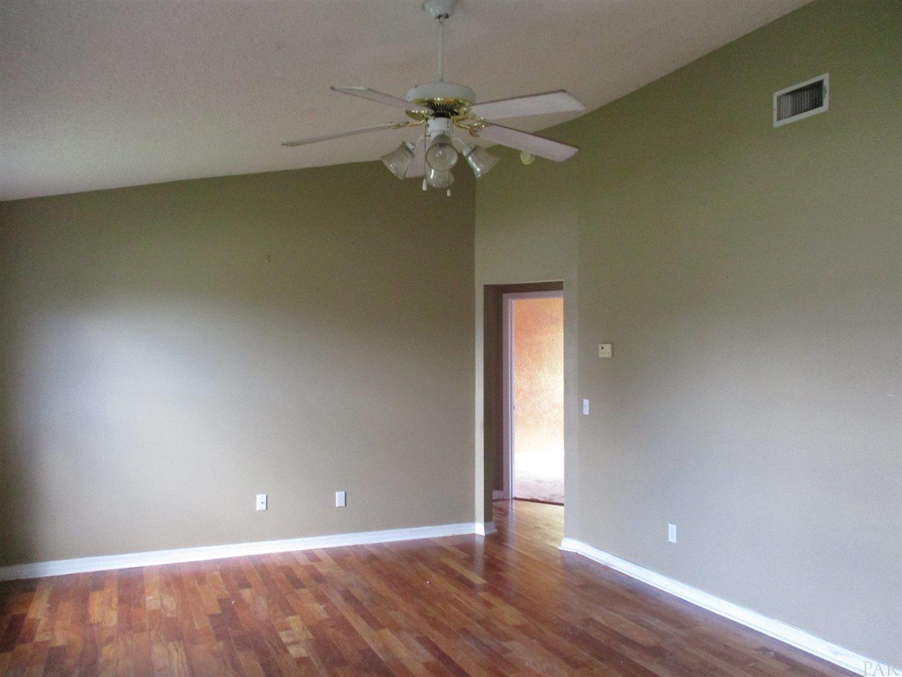 2029 Coral Reef Road Pensacola, FL 32506 - Photo 4 of 17