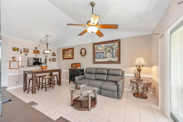 $220,000 | 5560 Lakeside Drive, Unit 204, Margate, FL 33063