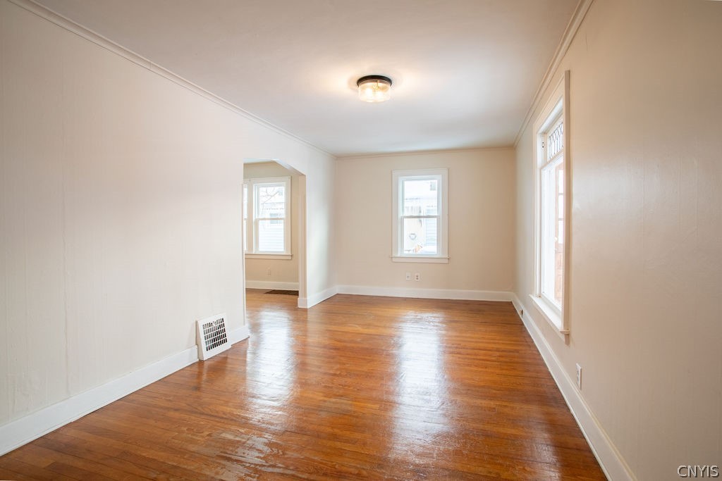 254 Rigi Avenue Syracuse, NY 13206 - Photo 5 of 28