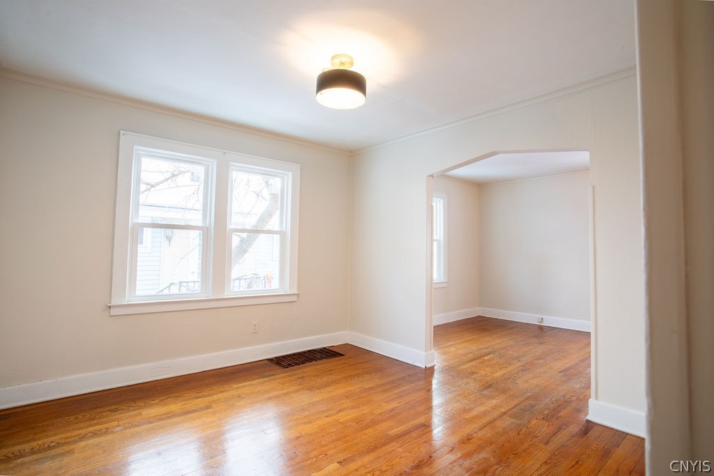 254 Rigi Avenue Syracuse, NY 13206 - Photo 8 of 28