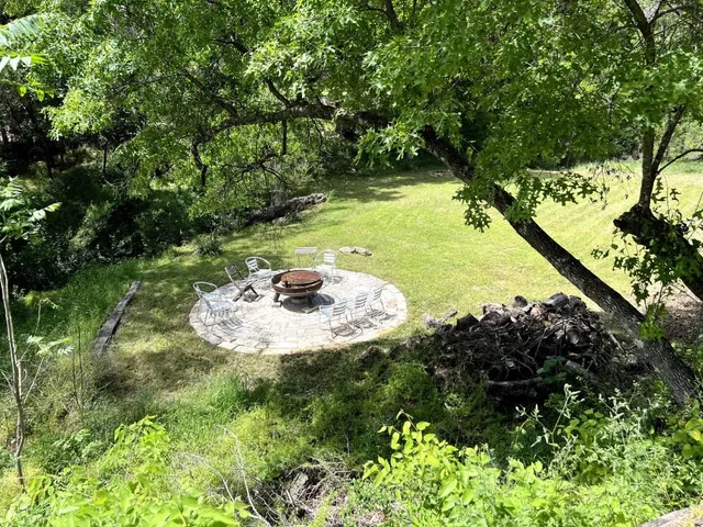 $1,099,000 | 903 The High Road, Austin, TX 78746