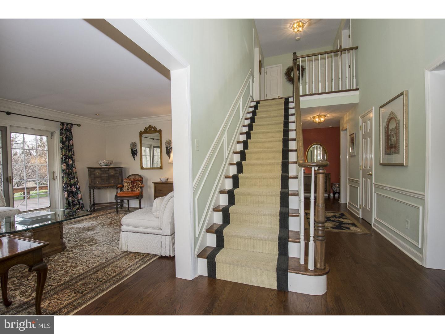 417 Waynesbrooke Road Berwyn, PA 19312 - Photo 8 of 22 Foyer
