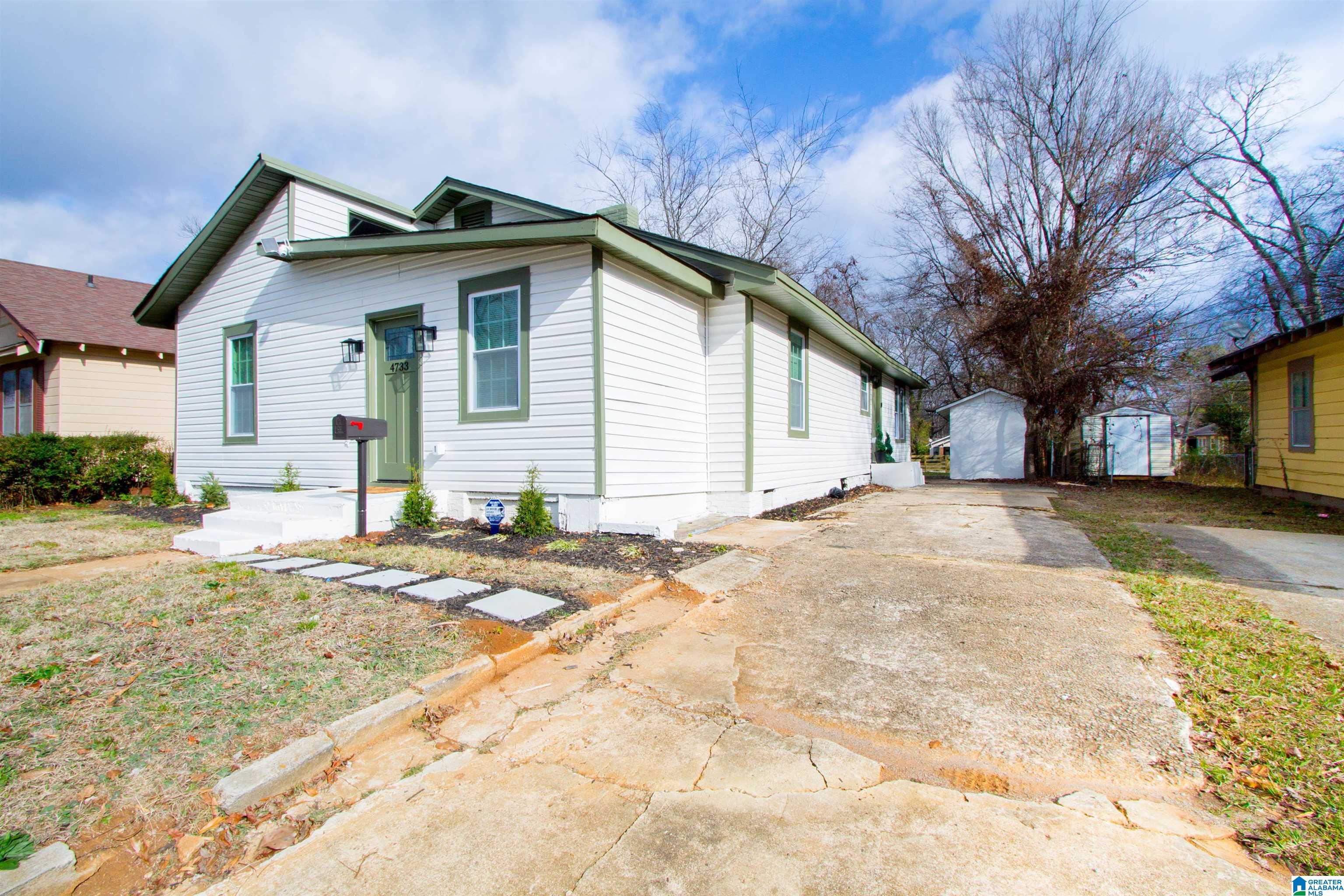 4733 Avenue R Birmingham, AL 35208 - Photo 3 of 21