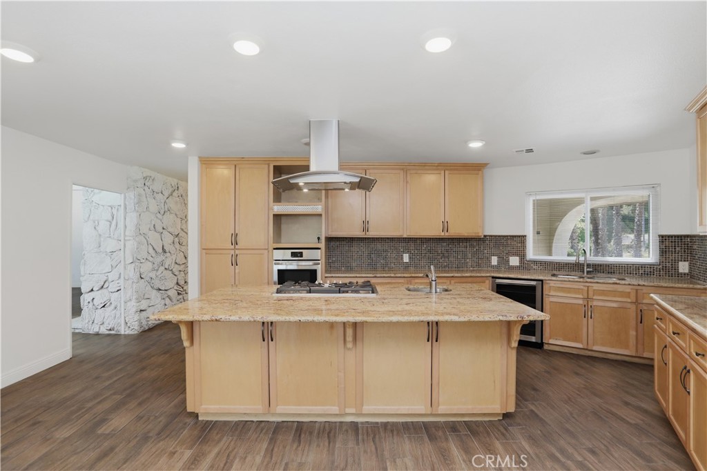 700 Vía Concepcion Riverside, CA 92506 - Photo 18 of 47