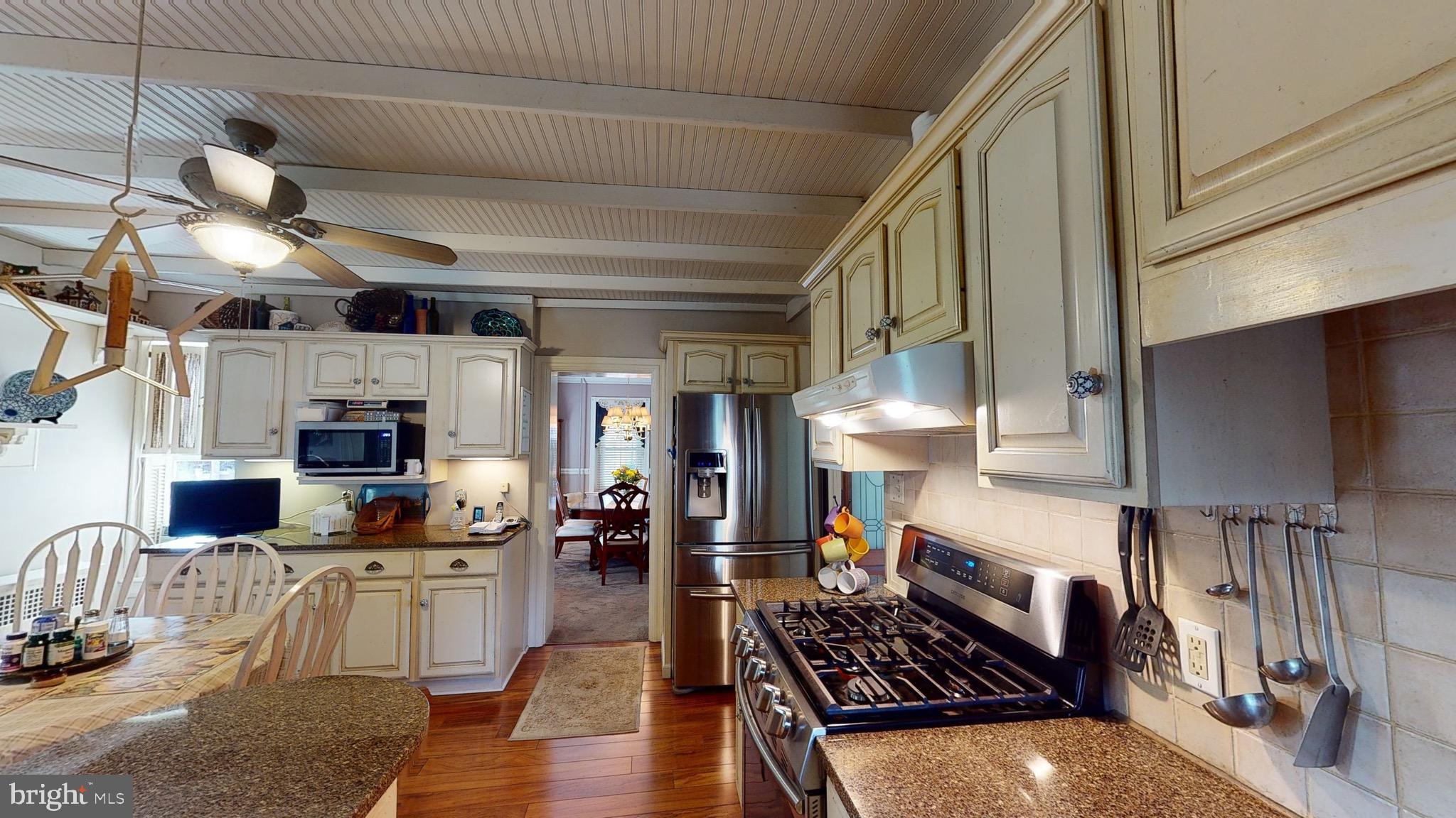 402 East Reliance Road Souderton, PA 18964 - Photo 12 of 77 You'll love this kitchen too!