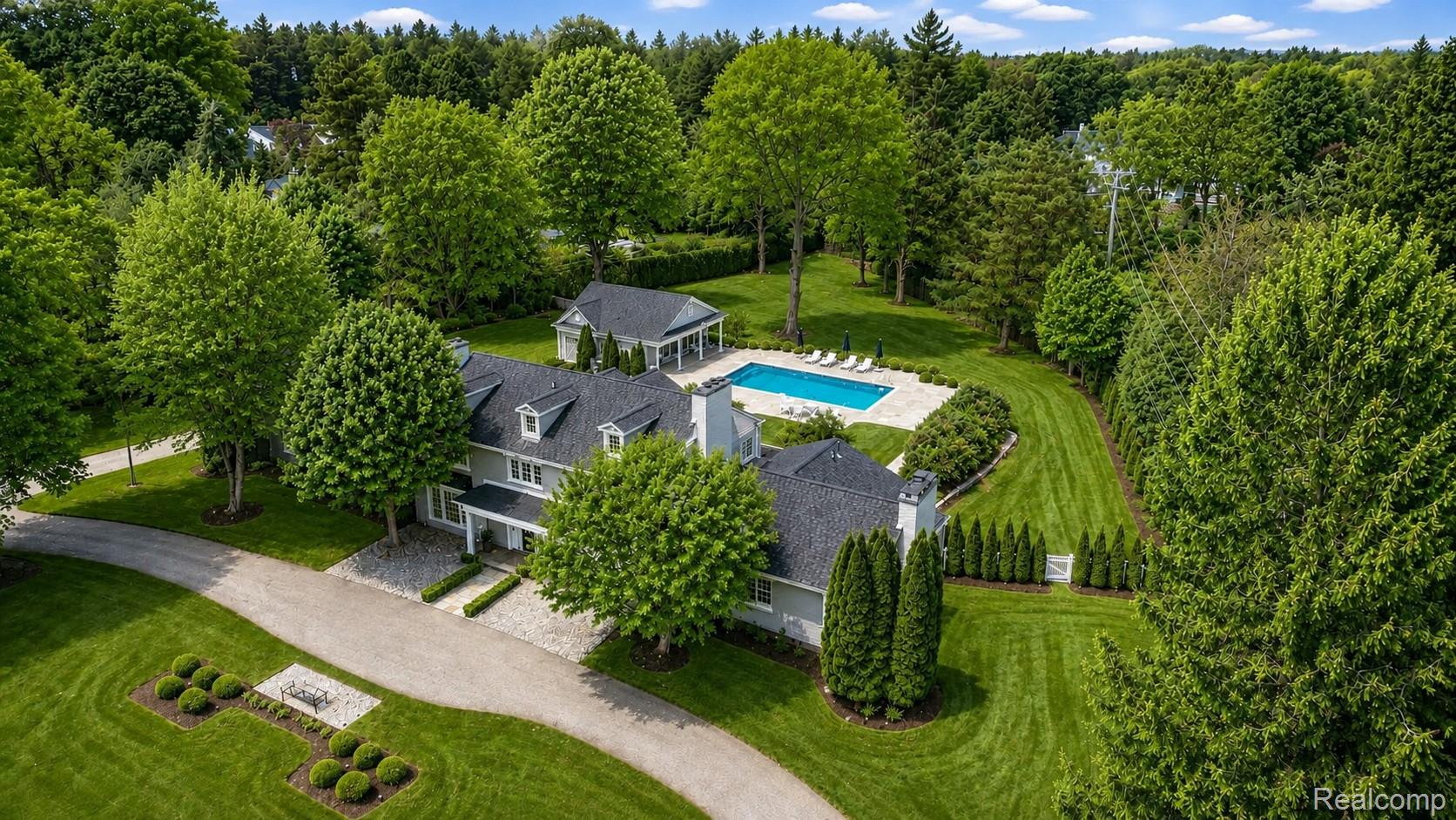 232 Guilford Road Bloomfield Hills, MI 48304 - Photo 1 of 47 Guilfordex2.jpeg