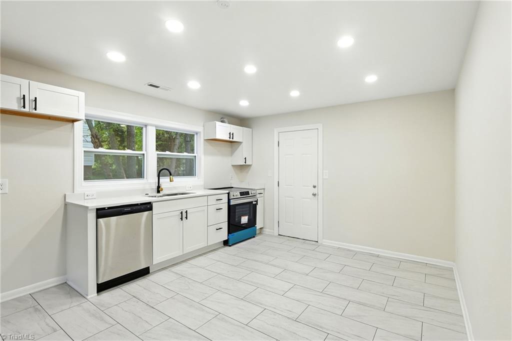 511 Hines Street High Point, NC 27260 - Photo 3 of 10 Gallery Image 3