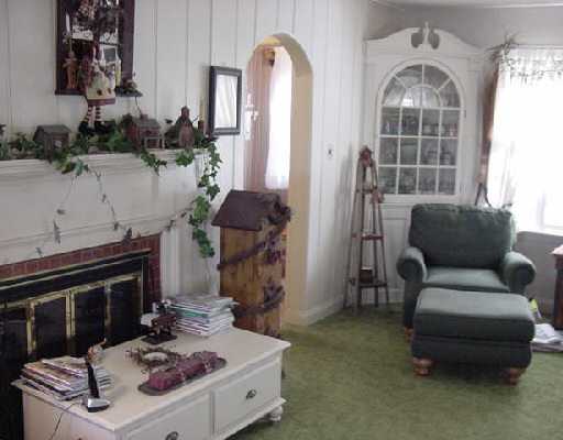 5 River Road Lincoln, RI 02865 - Photo 3 of 5 Other.