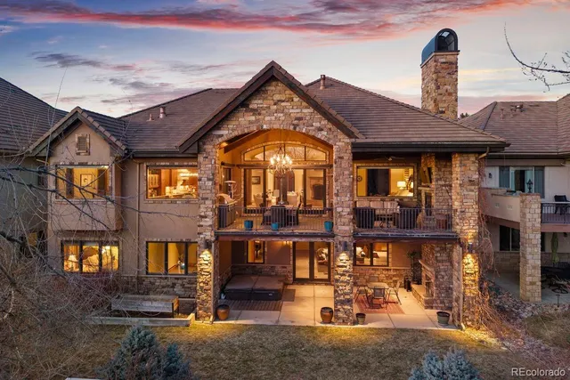 a view of a terrace with sky view