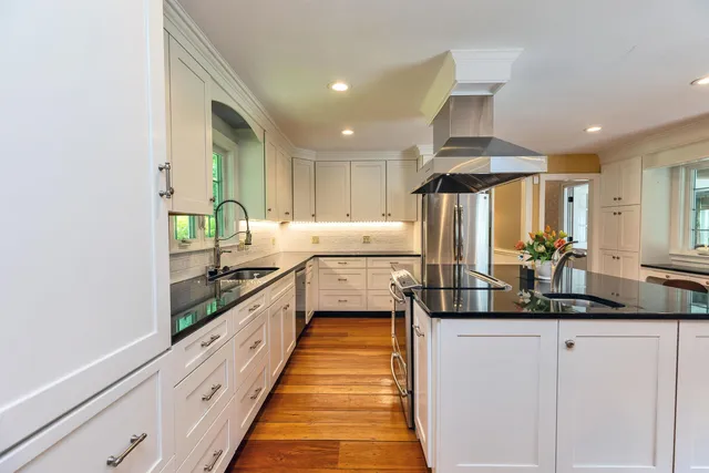 $1,600,000 | 16 Storybrook Lane, Amherst, NH 03031