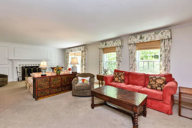 $1,600,000 | 16 Storybrook Lane, Amherst, NH 03031