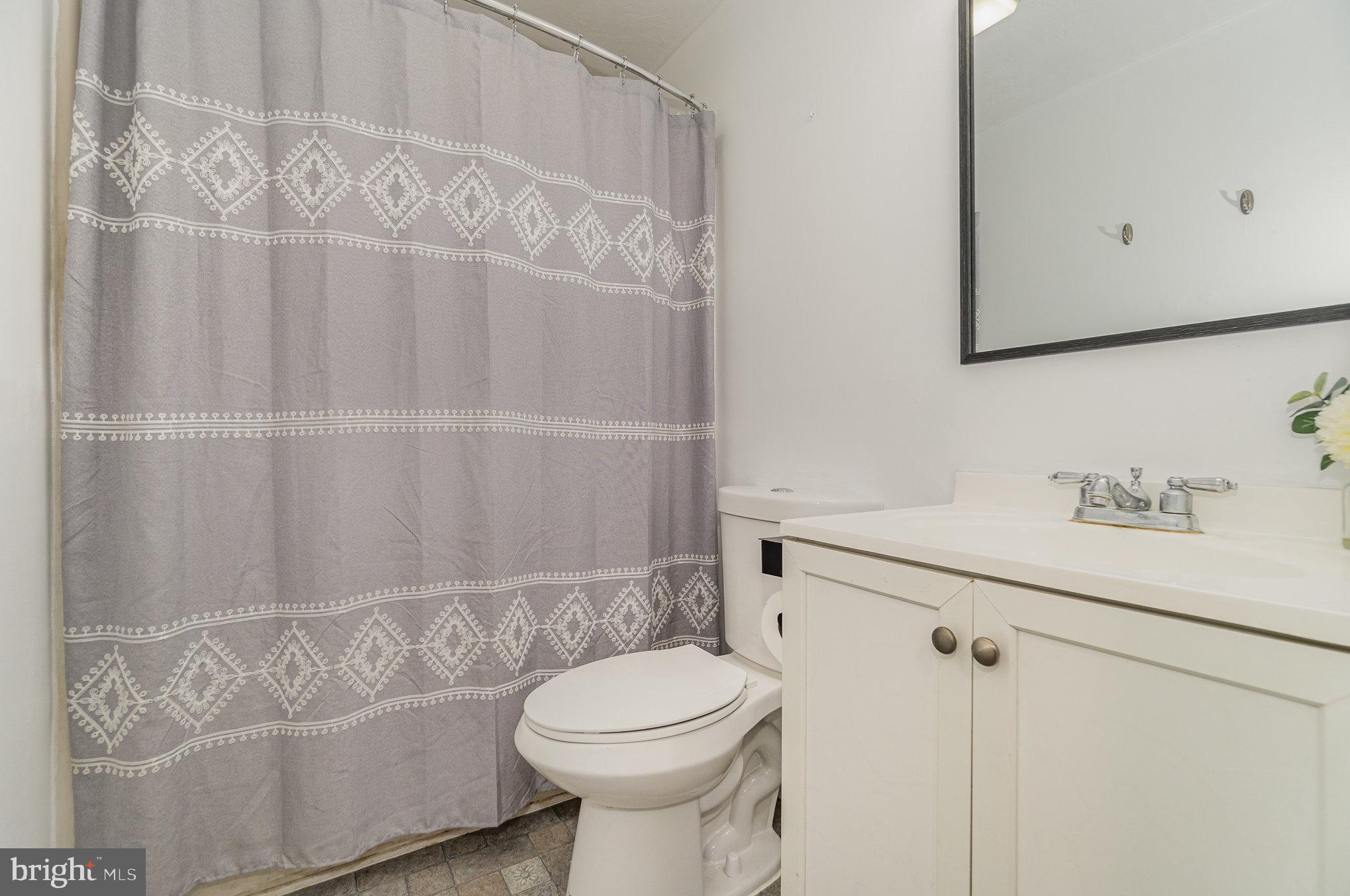 2333 Heather Road York, PA 17408 - Photo 11 of 28 Gallery Image 11
