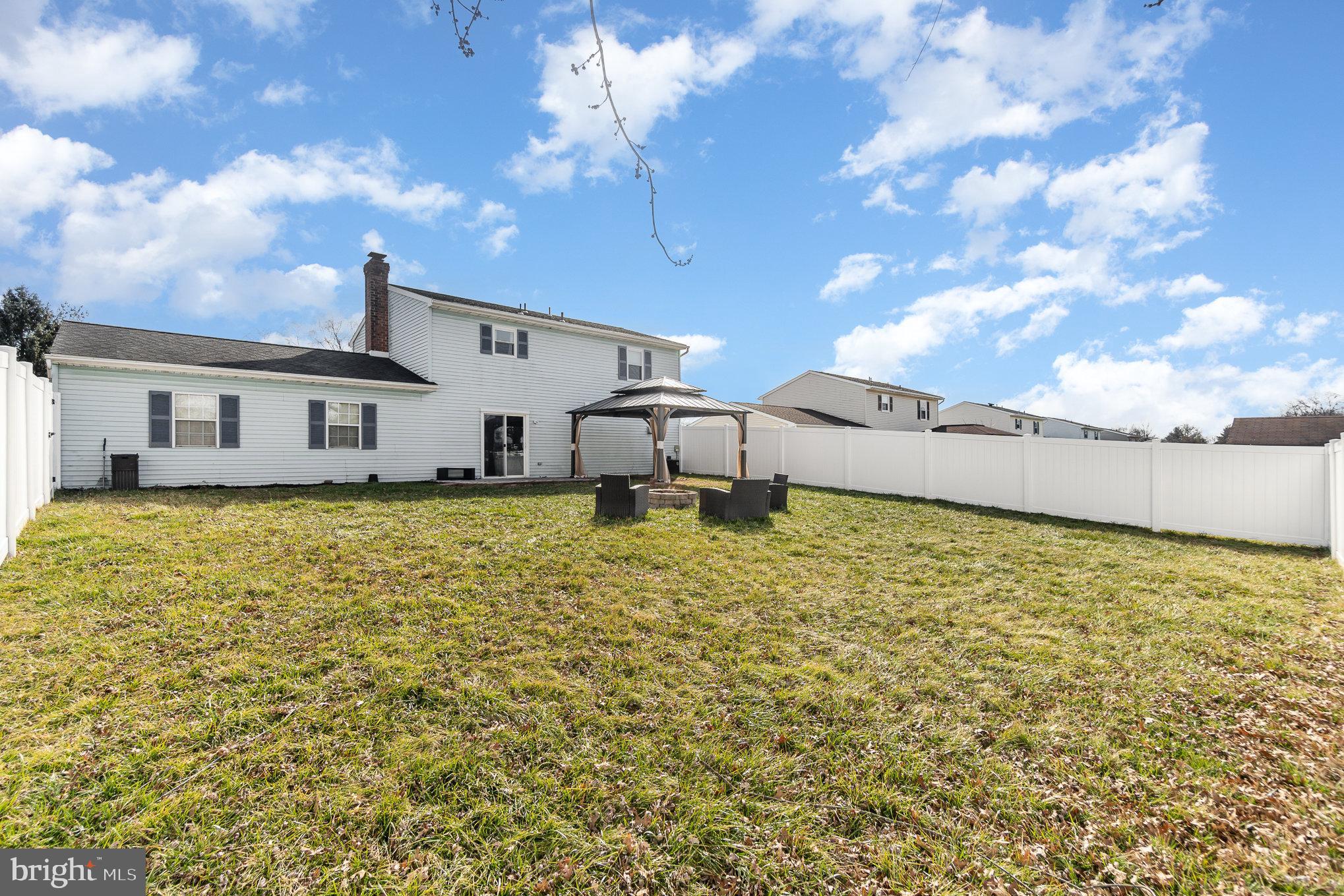 2333 Heather Road York, PA 17408 - Photo 27 of 28 Gallery Image 27