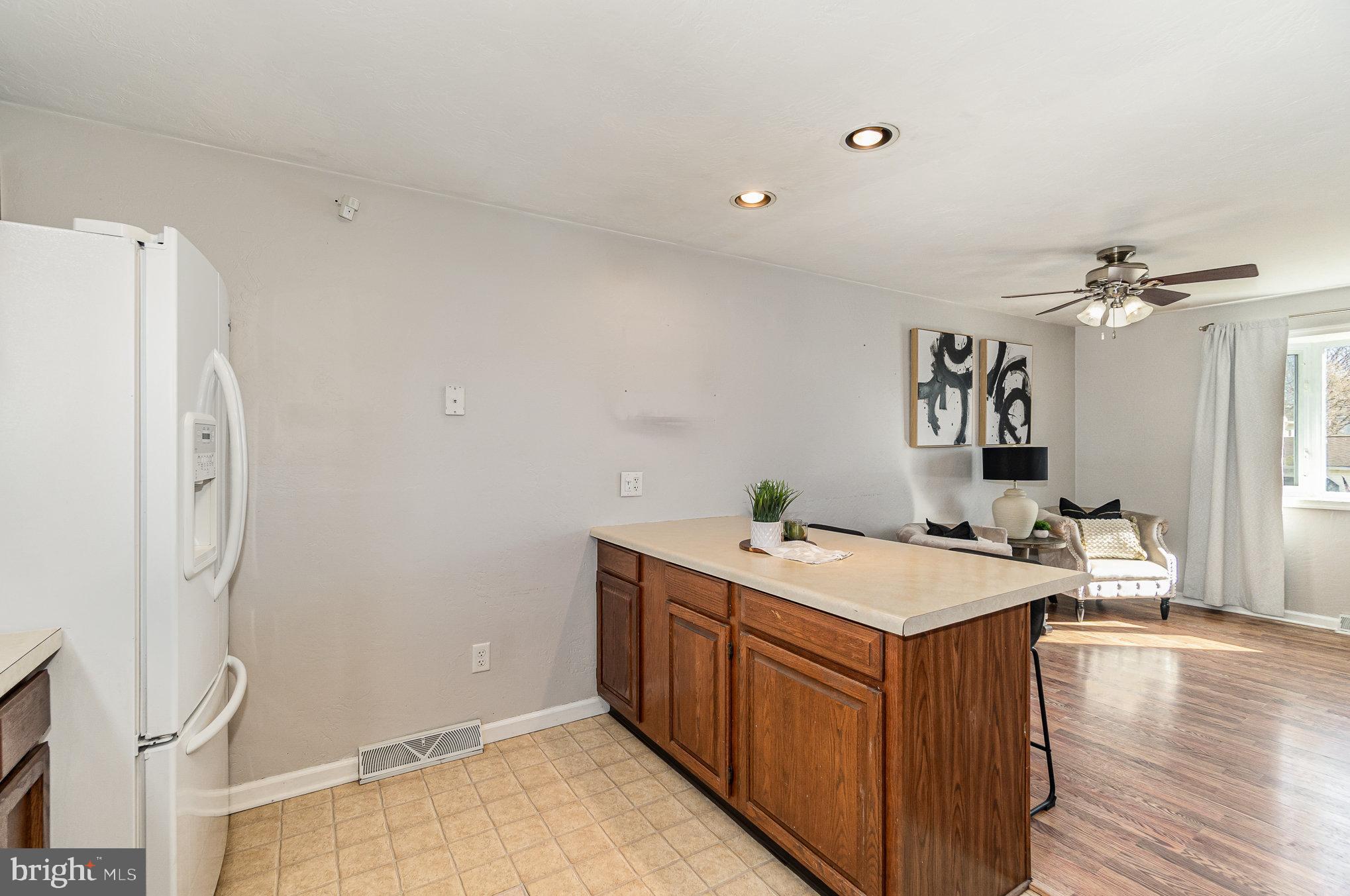 2333 Heather Road York, PA 17408 - Photo 10 of 28 Gallery Image 10