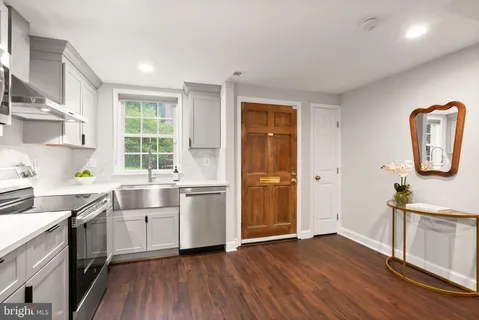 $860,000 | 1242 Michigan Court, Alexandria, VA 22314