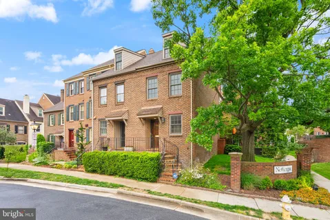 $860,000 | 1242 Michigan Court, Alexandria, VA 22314
