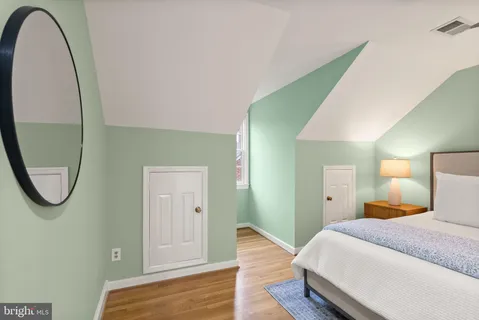 $860,000 | 1242 Michigan Court, Alexandria, VA 22314