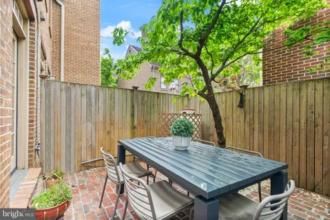 $860,000 | 1242 Michigan Court, Alexandria, VA 22314