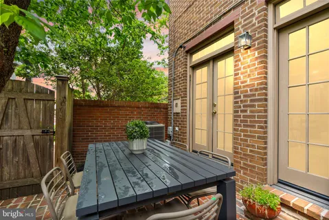 $860,000 | 1242 Michigan Court, Alexandria, VA 22314