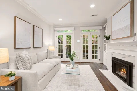 $860,000 | 1242 Michigan Court, Alexandria, VA 22314