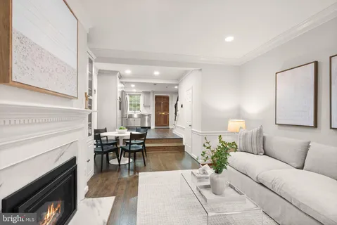 $860,000 | 1242 Michigan Court, Alexandria, VA 22314