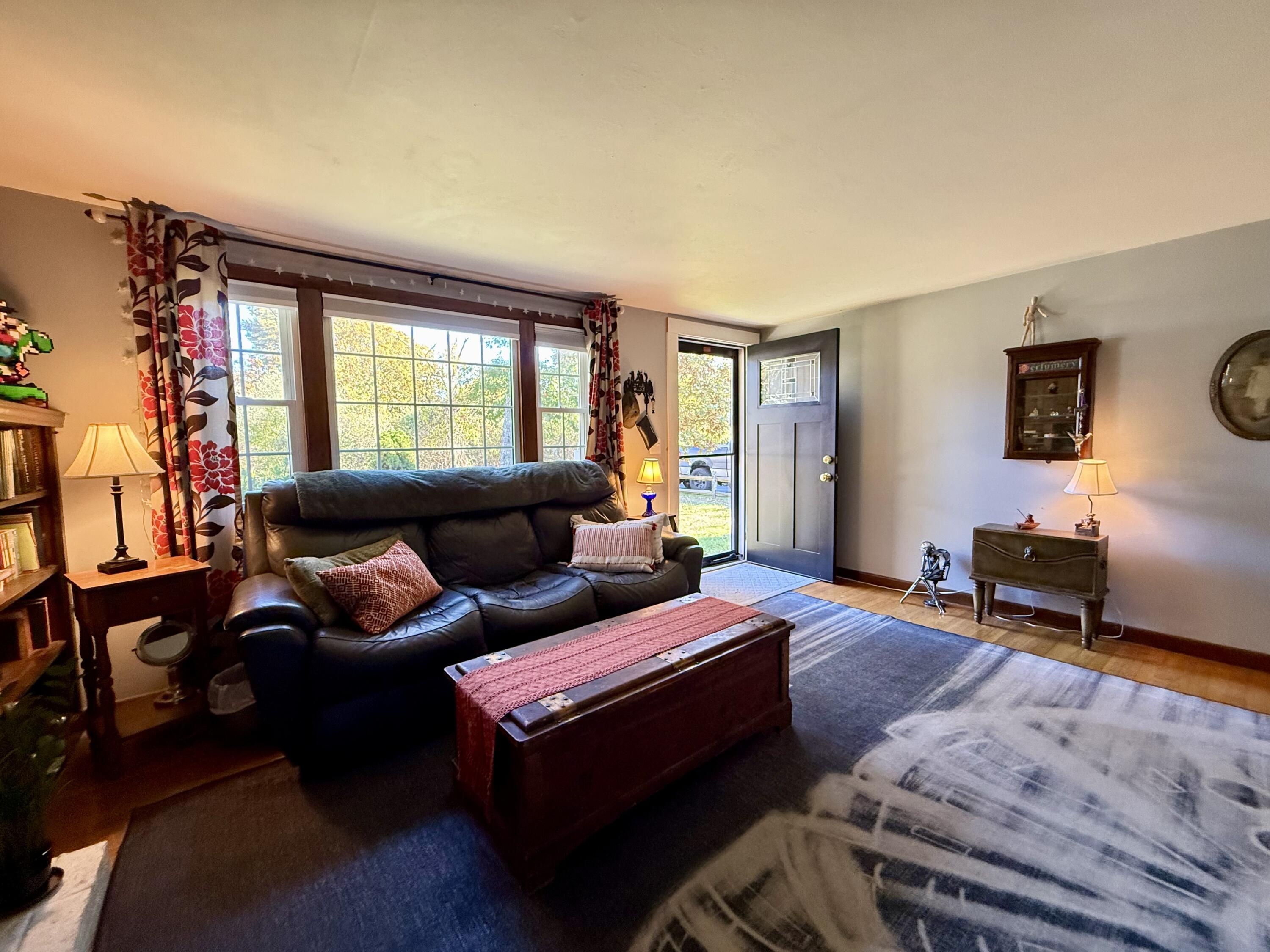 23 Circuit Road North West Yarmouth, MA 02673 - Photo 5 of 33 IMG_2421