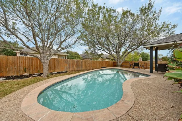 $319,900 | 106 Pecanwood North, Kyle, TX 78640