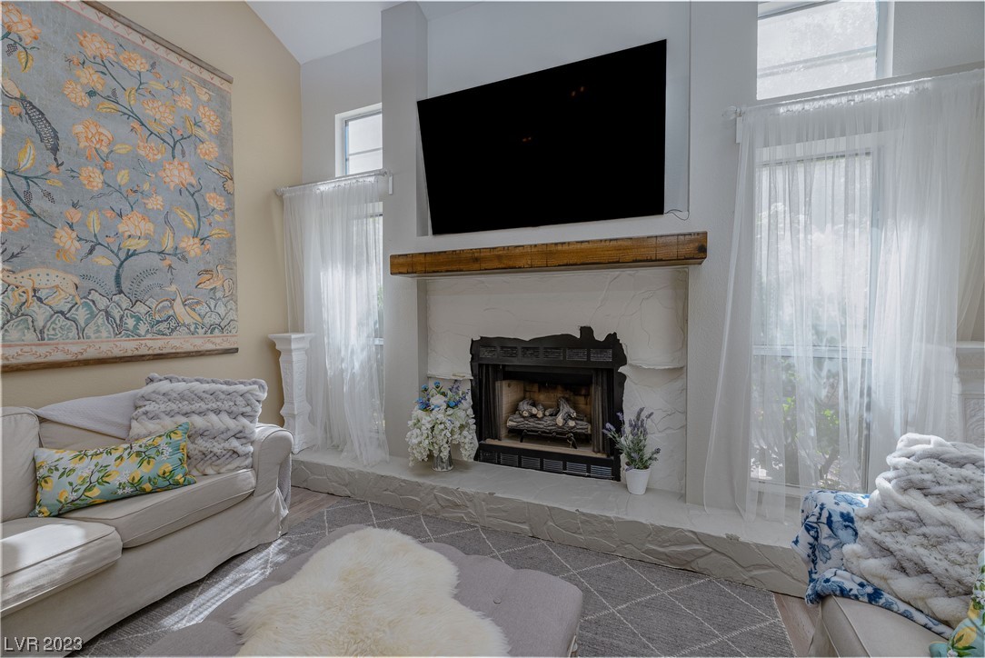 6633 West Beacon Road Las Vegas, NV 89108 - Photo 5 of 26 Gallery Image 5