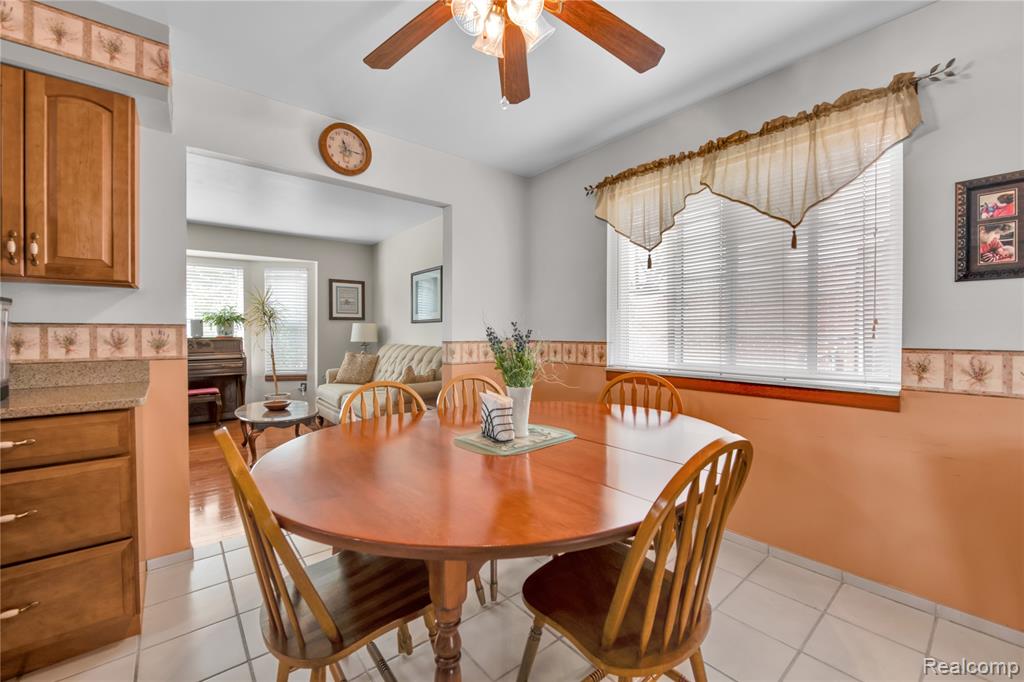 3039 Elmcrest Road Sterling Heights, MI 48310 - Photo 9 of 32