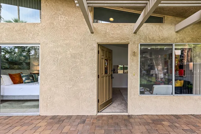 $569,000 | 290 San Jacinto Drive, Unit 8, Palm Springs, CA 92262