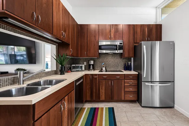 $569,000 | 290 San Jacinto Drive, Unit 8, Palm Springs, CA 92262