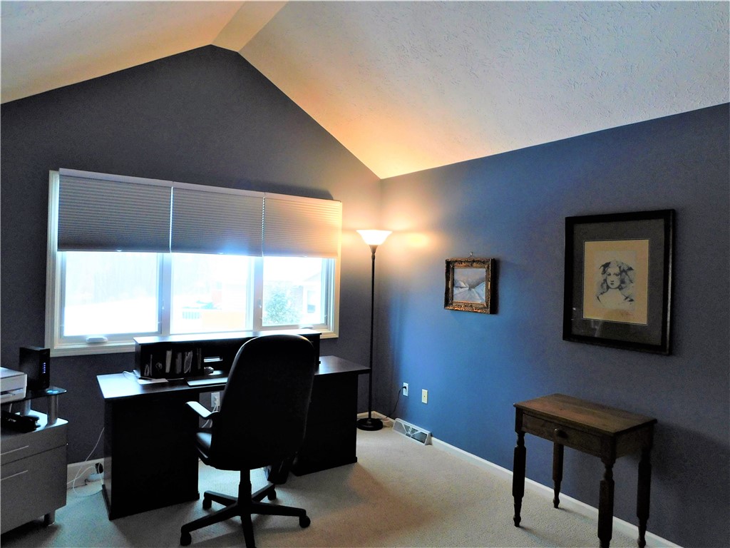 333 Reef Point Circle Webster, NY 14580 - Photo 13 of 49