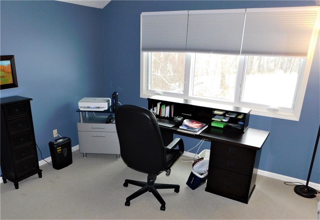 333 Reef Point Circle Webster, NY 14580 - Photo 14 of 49