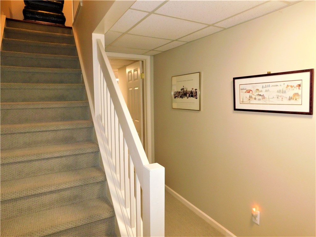 333 Reef Point Circle Webster, NY 14580 - Photo 36 of 49