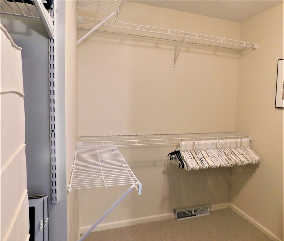 333 Reef Point Circle Webster, NY 14580 - Photo 10 of 49