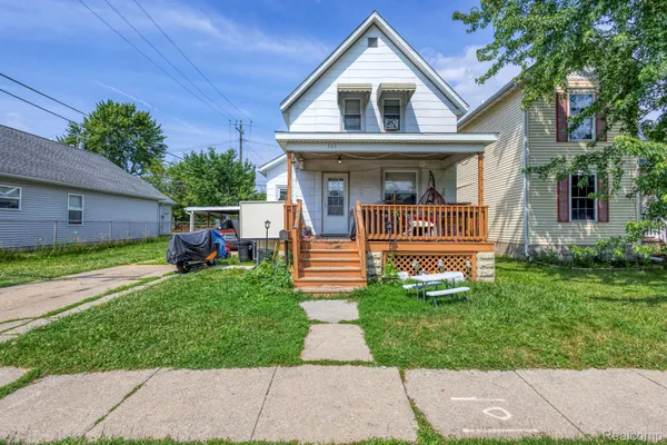 $160,000 | 503 14th Street, Port Huron, MI 48060