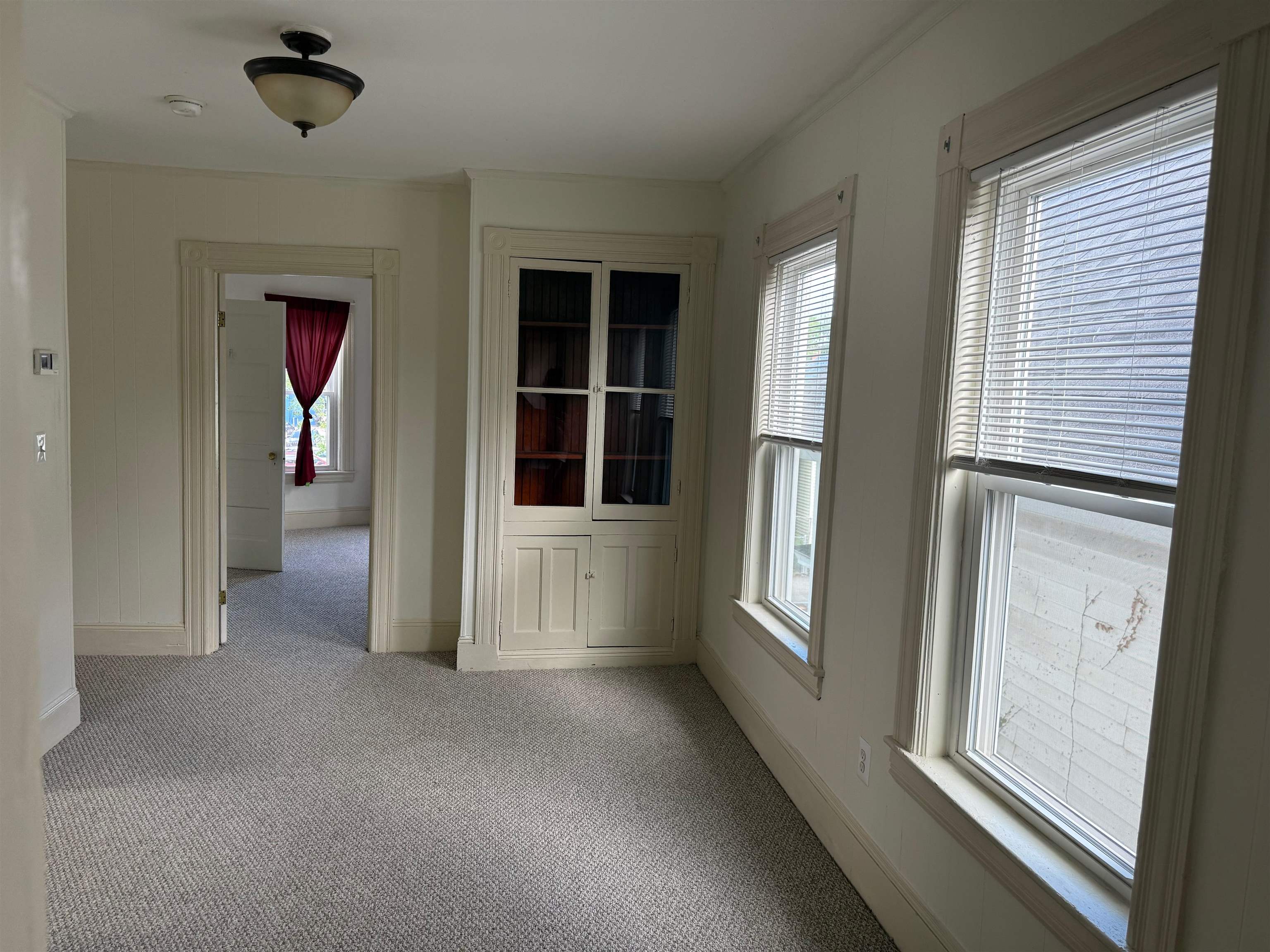 61 Laurel Street, Unit 1 Manchester, NH 03103 - Photo 2 of 10