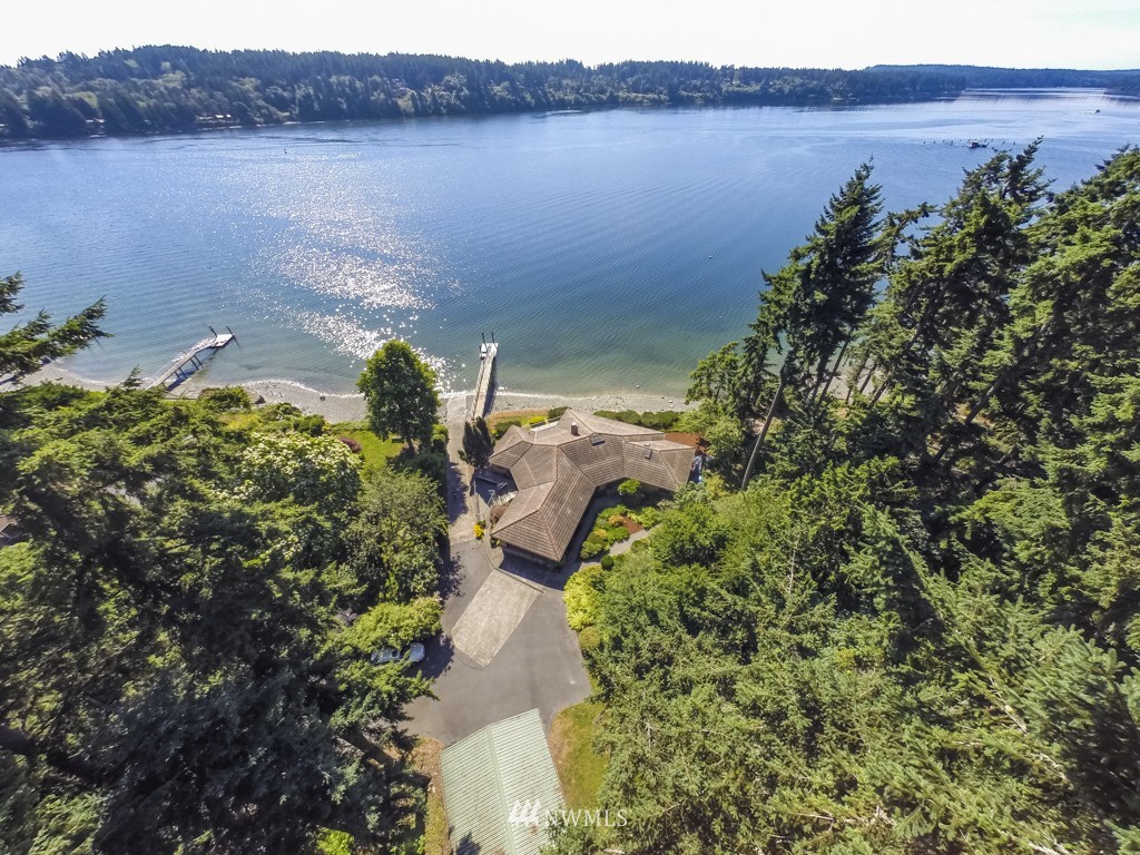 15898 Sandy Hook Road Northeast Poulsbo, WA 98370 - Photo 3 of 25 Gallery Image 3