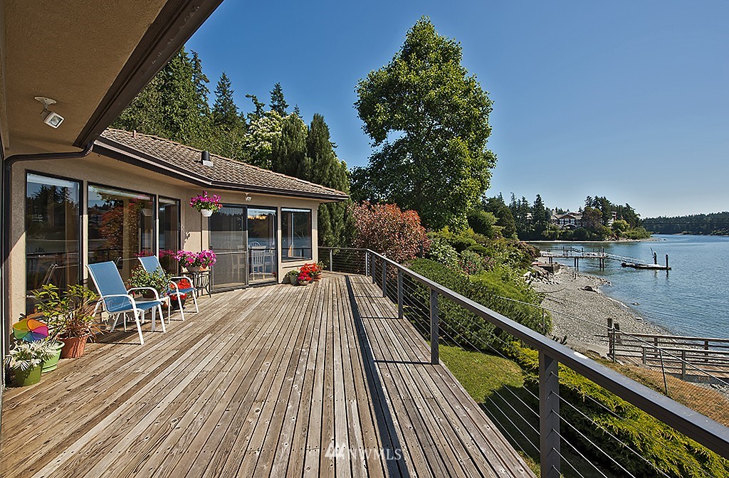 15898 Sandy Hook Road Northeast Poulsbo, WA 98370 - Photo 6 of 25 Gallery Image 6